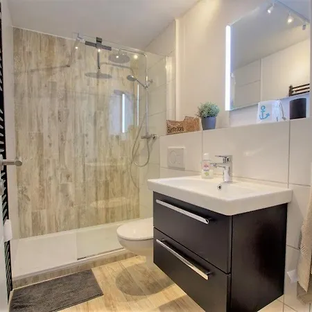 Haus Eichholzweg 18, App 8eich11 Appartement *