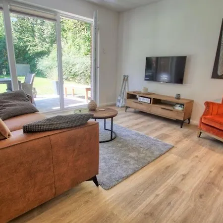 Haus Eichholzweg 18, App 8eich11 *