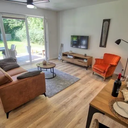 Haus Eichholzweg 18, App 8eich11 *